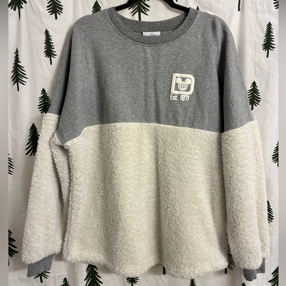 Walt Disney World Gray Sherpa Spirit Jersey Unisex Size Large